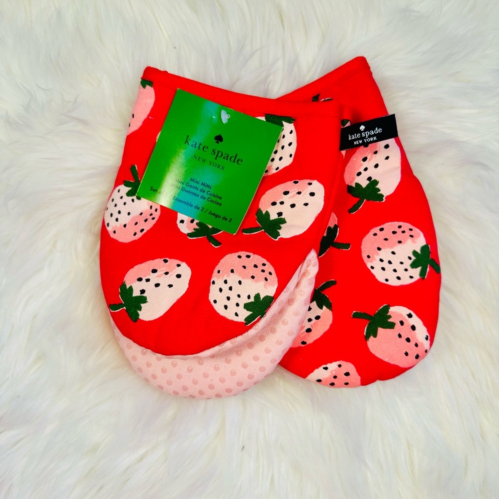 ♠️ Kate Spade ♠️ Red and Pink Strawberry Oven Mini Mitts
